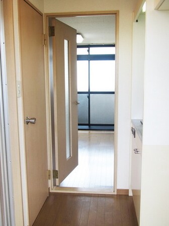 レオパレス葵第2の物件内観写真